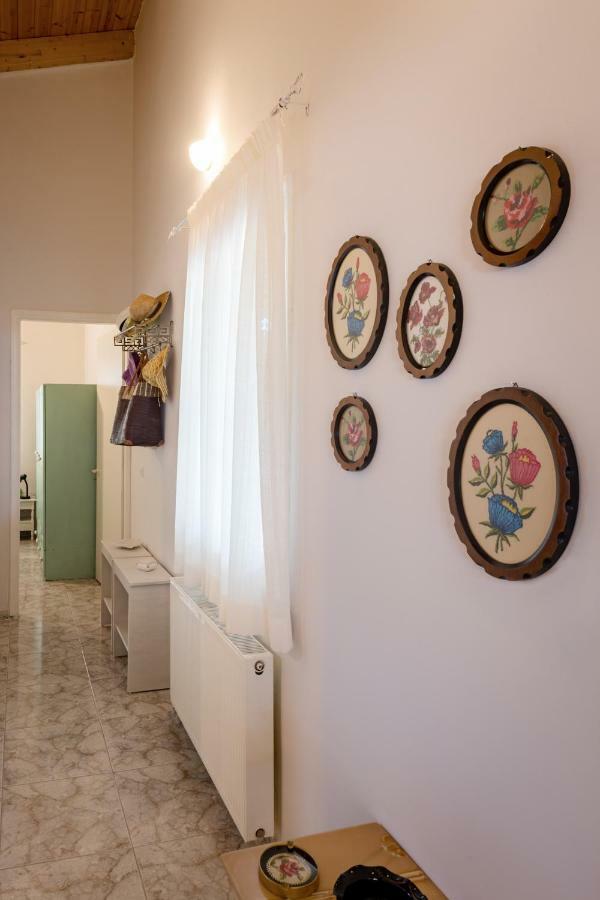 Kiko, The Coastline House Villa Kato Achaia Exterior photo